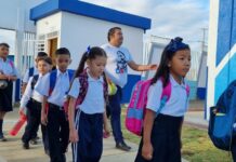 RECLAMO: Con actos inician año escolar en el país; hubieron protestas