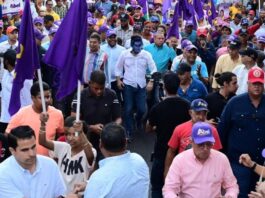 POLITICA: Danilo Medina juramenta a 1,150 nuevos miembros del PLD en Barahona