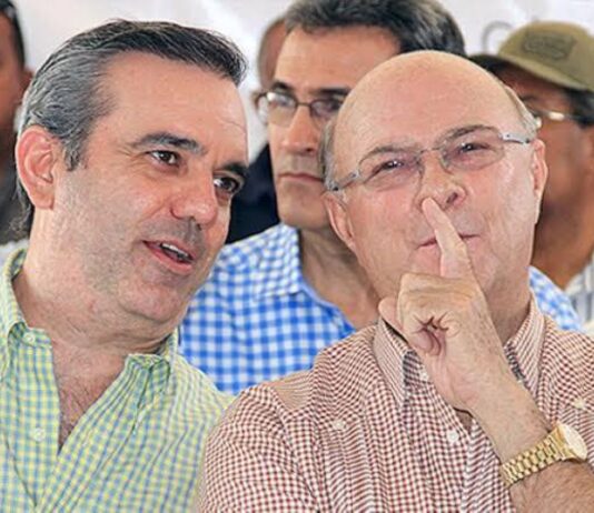 POLITICA: Abinader asume presidencia del PRM