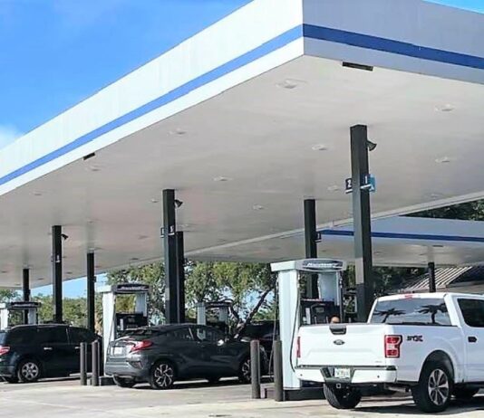 ECONOMIA: Gobierno anuncia nuevos precios de los combustibles: gasolinas suben a niveles históricos