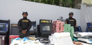 DNCD: Detienen español con 20 paquetes de alegada cocaína ocultos en aeropuerto Punta Cana