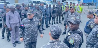 INTERCAMBIO: Policia lleva chapeo bajito contra lo que lo enfrenten